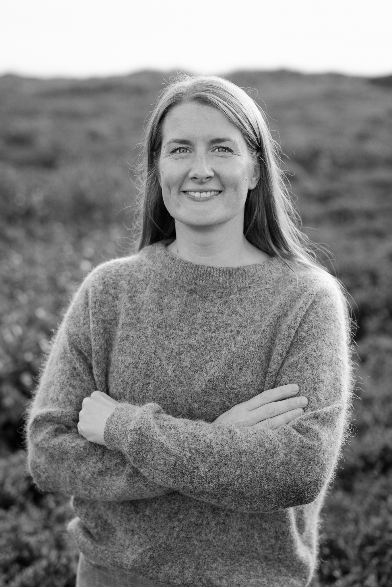 Svartvit porträtt av fotograf Anna Wennberg